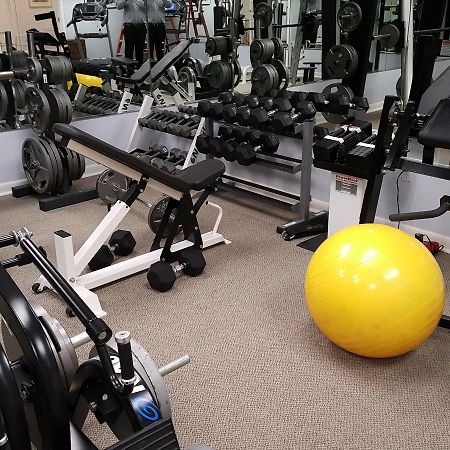 קלירווטר ביץ' Beachview Suites מראה חיצוני תמונה