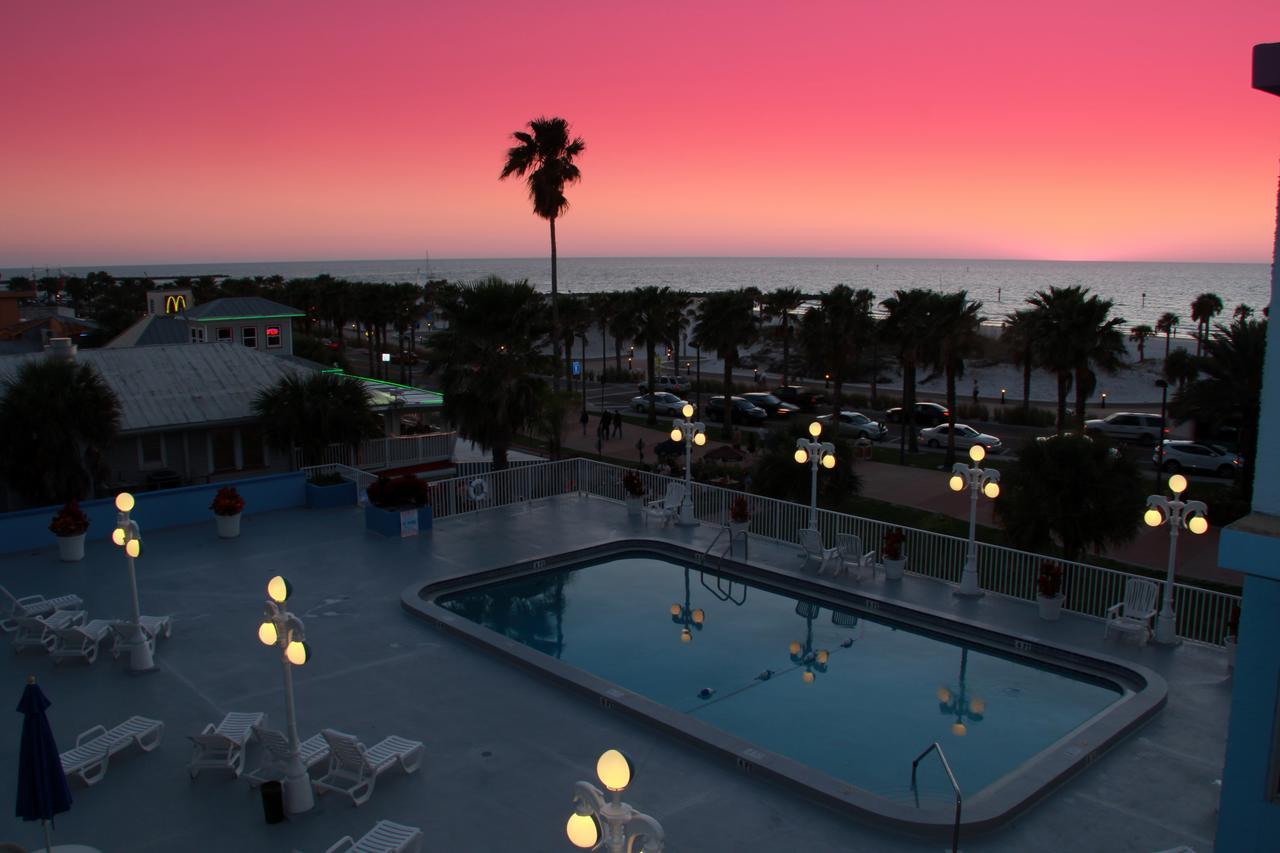 קלירווטר ביץ' Beachview Suites מראה חיצוני תמונה