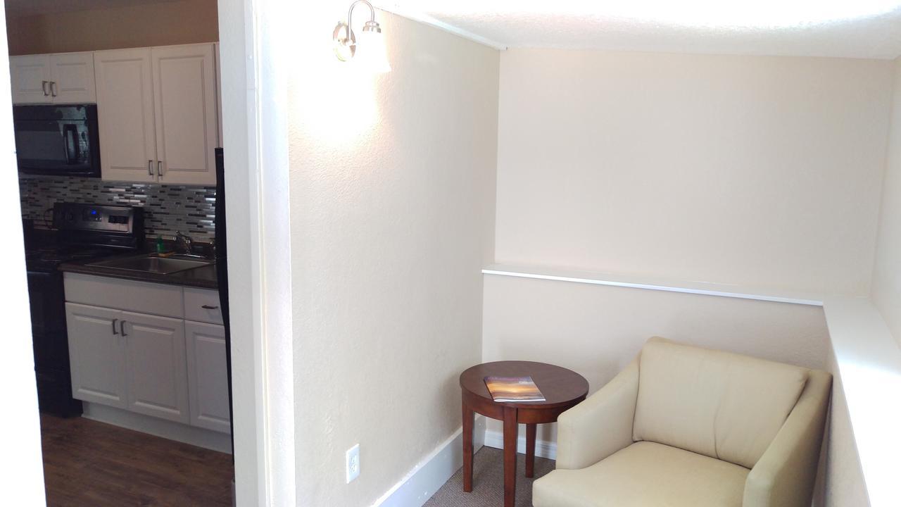 קלירווטר ביץ' Beachview Suites מראה חיצוני תמונה