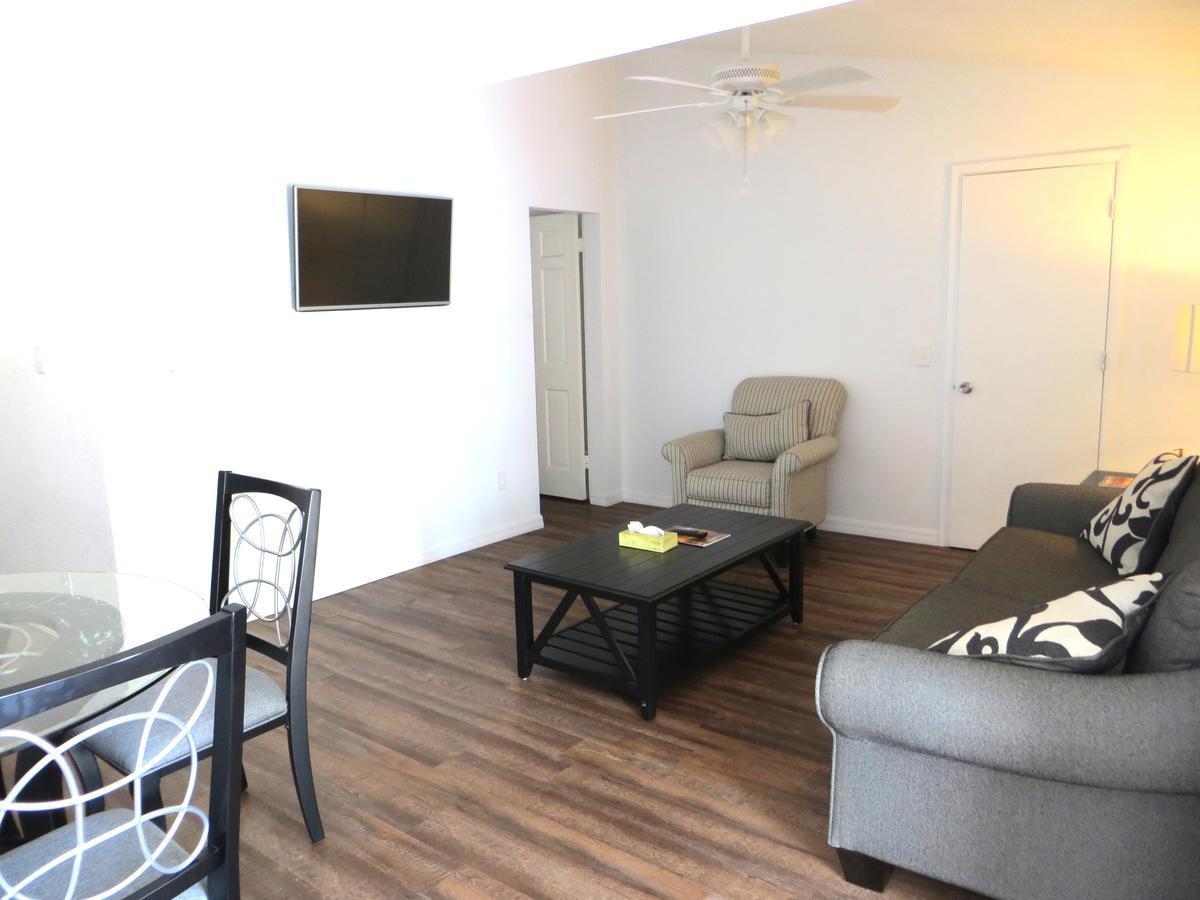 קלירווטר ביץ' Beachview Suites מראה חיצוני תמונה